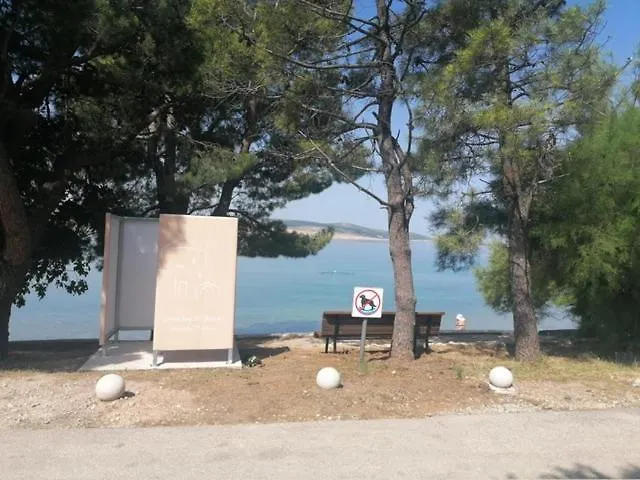 Rovanjska アパート